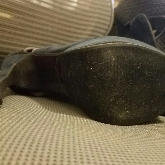 Liliana Leather/Faux Suede HEEL 7 $79 🐾 - Picture 5 of 10